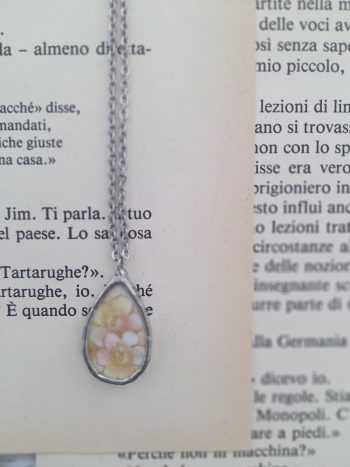 Collana con ciondolo a goccia Giallo